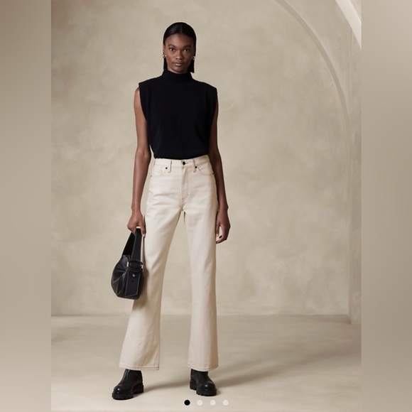 White Off White Flare / Bootcut Jeans Size 26 / 2 NWT - Picture 1 of 4